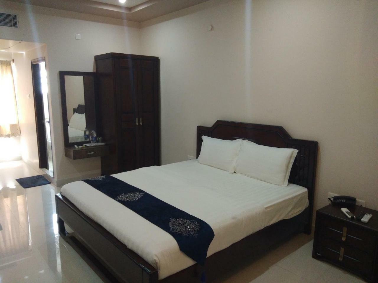 Jnr Grand Madanapalle Exterior photo